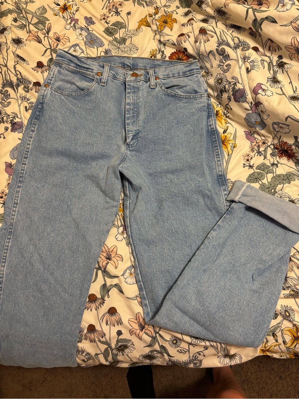 Wrangler Light Blue High-Rise Straight Jeans